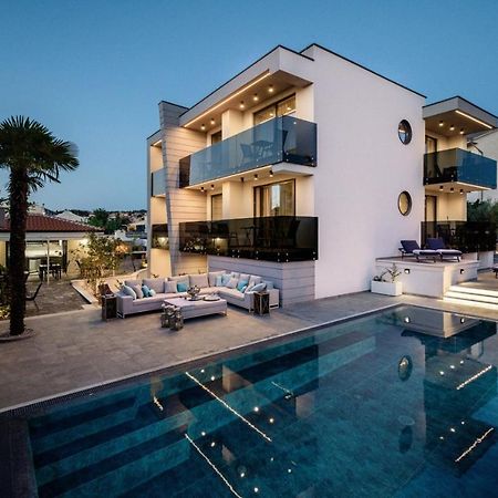 Luxury Apartments In Villa Curiera Malinska Rom bilde