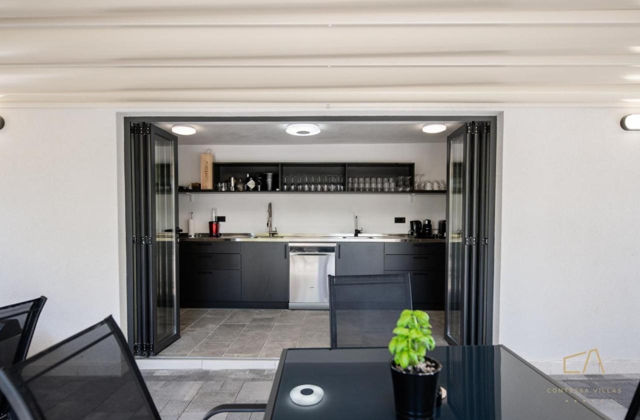 Luxury Apartments In Villa Curiera Malinska Rom bilde